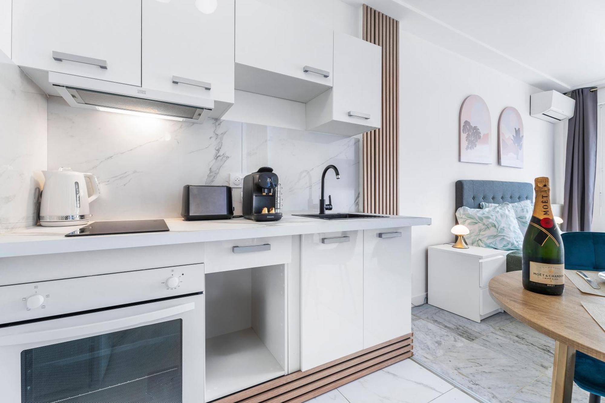 Elegant Studio Avec Terrasse Proche Mer Tramway Nice Exterior photo